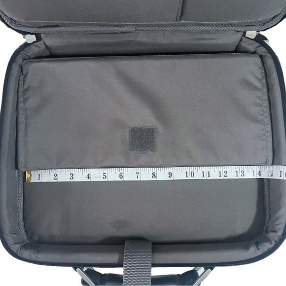 Samsonite Black Kenneth Cole Reaction Portfolio Computer Case - Picture 12 of 15